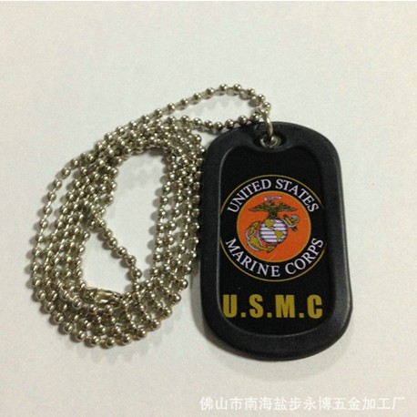 让人爱不释手的金属狗牌