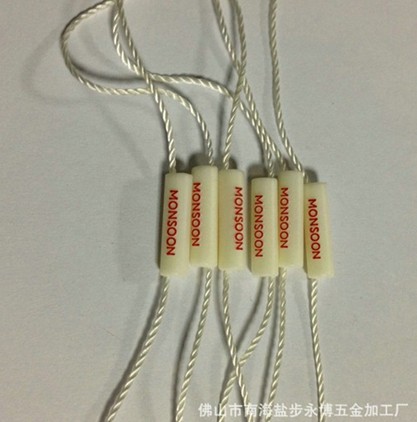 服装吊粒是怎么样做出来的呢？满足你的好奇心